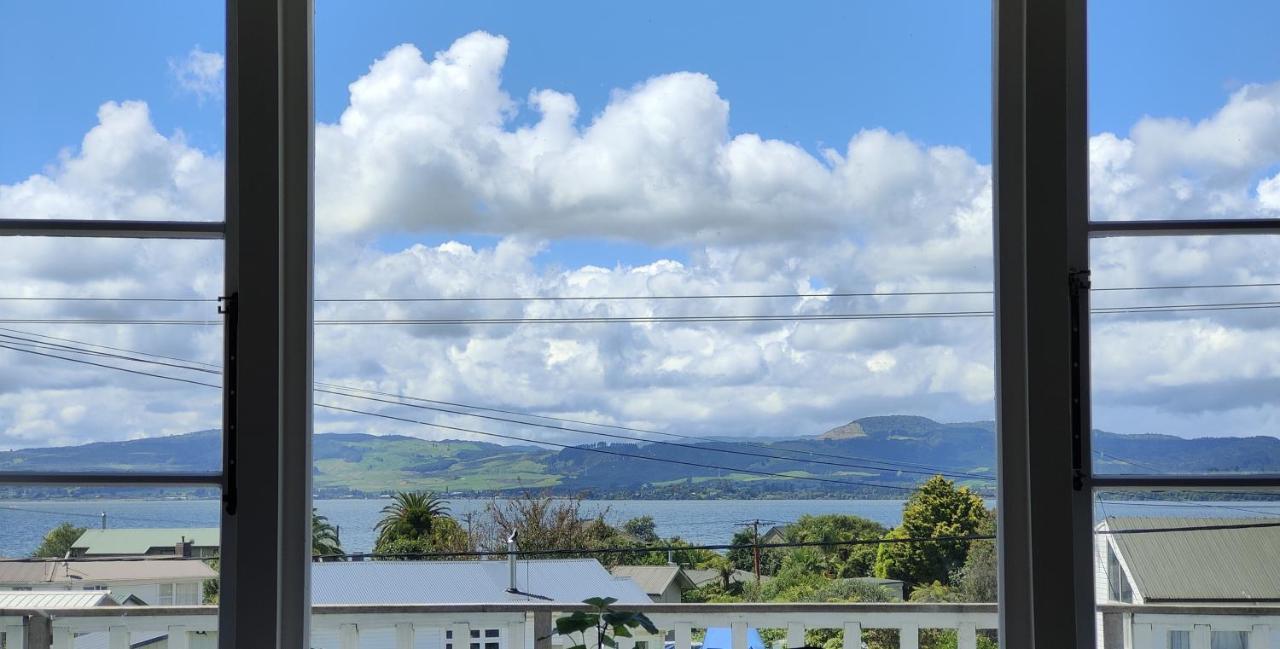 Lake, Mountain View Cottage Rotorua Ngoại thất bức ảnh