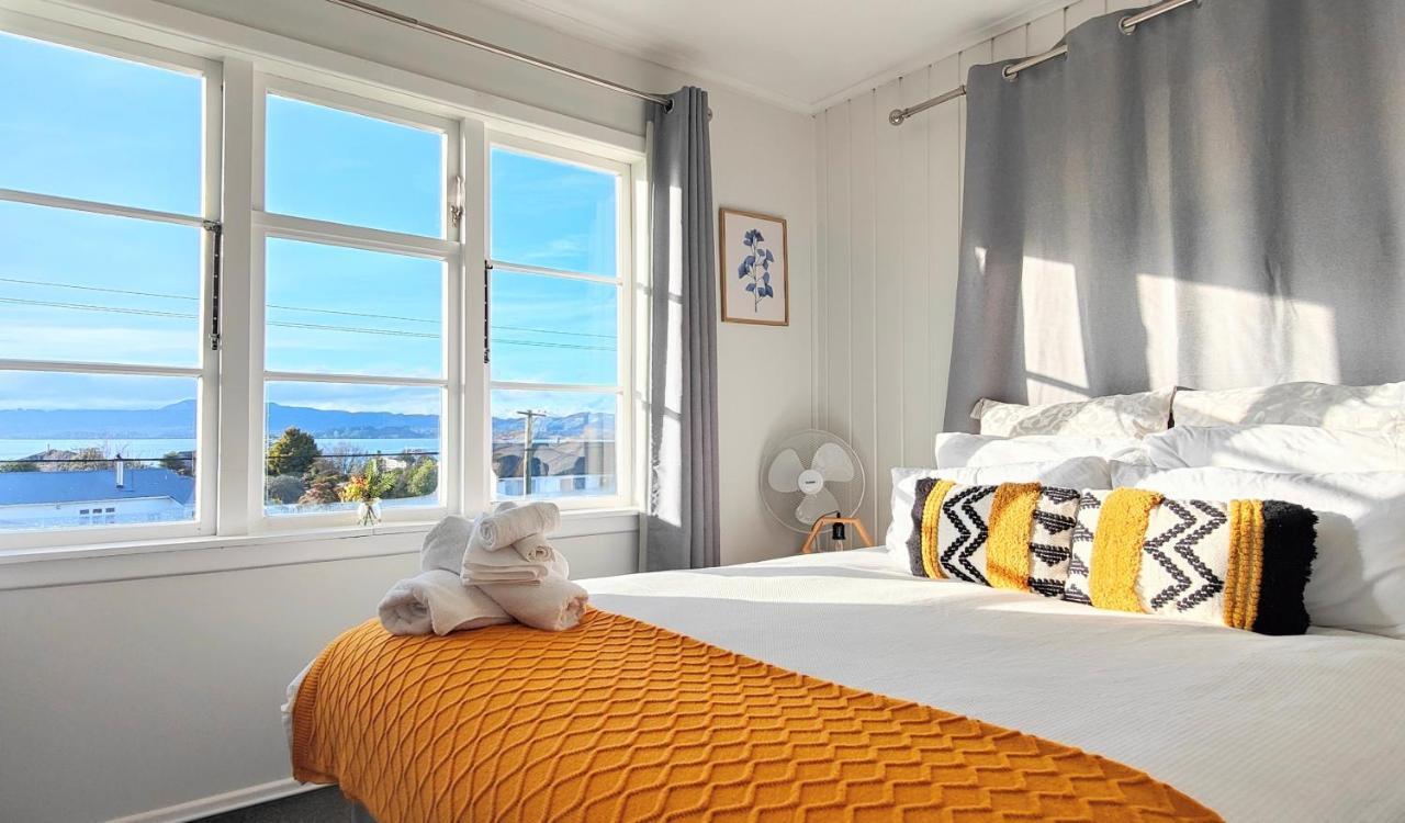 Lake, Mountain View Cottage Rotorua Ngoại thất bức ảnh